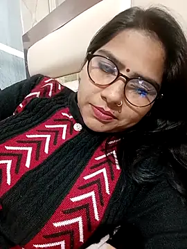 Snapshot of Vanshika1432 chatting on November 2025 01:32:02 PM Vanshika1432 online show from November 2025 01:32:02 PM