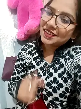 Snapshot of Vanshika1432 chatting on November 2025 03:52:01 AM Vanshika1432 online show from November 2025 03:52:01 AM