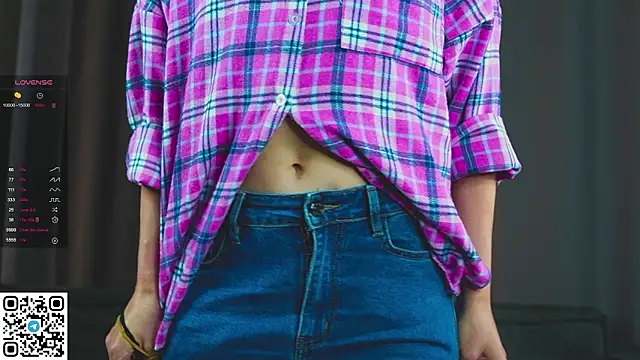 FoxFever online show from November 2025 07:18:02 AM