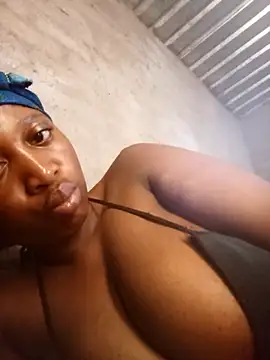 Snapshot of Bretbooty23 chatting on October 2025 09:46:02 AM Bretbooty23 online show from October 2025 09:46:02 AM