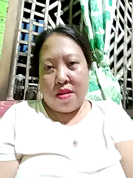 Snapshot of lovenaya chatting on October 2025 02:18:01 PM lovenaya online show from October 2025 02:18:01 PM