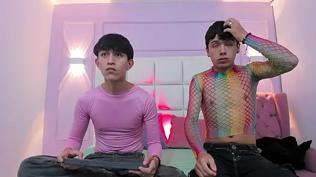 Snapshot of hoot_booys_ chatting on October 2025 08:33:02 PM hoot booys online show from October 2025 08:33:02 PM