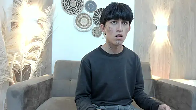 Snapshot of hoot_booys_ chatting on November 2025 07:48:02 PM hoot booys online show from November 2025 07:48:02 PM