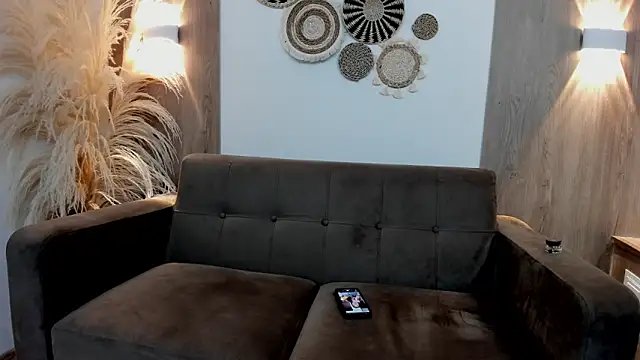 Snapshot of hoot_booys_ chatting on November 2025 07:49:02 PM hoot booys online show from November 2025 07:49:02 PM