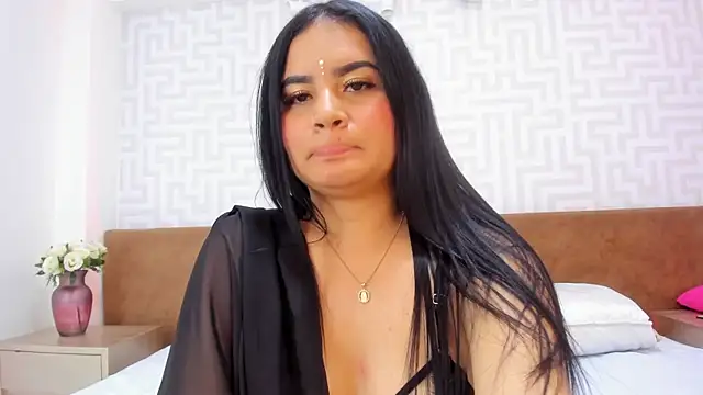 Snapshot of Endiira chatting on October 2025 06:54:01 PM Endiira online show from October 2025 06:54:01 PM