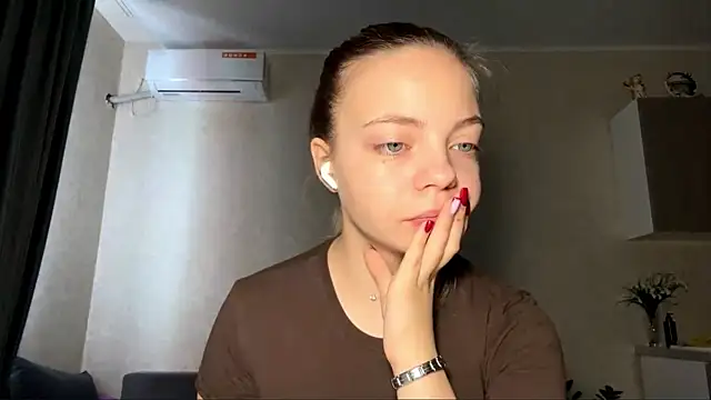 Snapshot of WrithenStub chatting on November 2025 07:52:01 AM WrithenStub online show from November 2025 07:52:01 AM