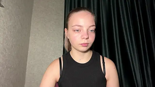 Snapshot of WrithenStub chatting on November 2025 05:22:01 PM WrithenStub online show from November 2025 05:22:01 PM