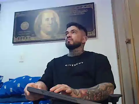 stefanodangelo online show from October 2025 09:31:02 PM