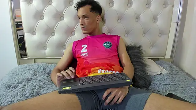 Snapshot of IM_MaxPassion chatting on October 2025 11:33:01 AM IM MaxPassion online show from October 2025 11:33:01 AM