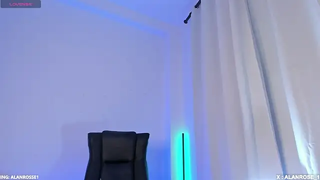 Snapshot of AlanRose01 chatting on November 2025 09:46:02 PM AlanRose01 online show from November 2025 09:46:02 PM