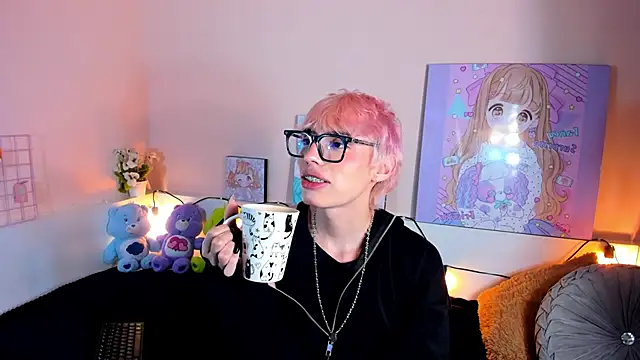 Snapshot of Strawberry_Kitty_ chatting on October 2025 03:25:01 AM Strawberry Kitty online show from October 2025 03:25:01 AM