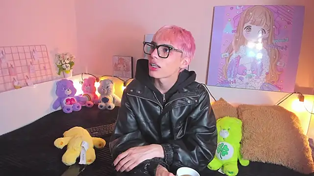 Snapshot of Strawberry_Kitty_ chatting on November 2025 01:44:02 PM Strawberry Kitty online show from November 2025 01:44:02 PM