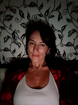 Snapshot of Luna_7777 chatting on October 2025 07:47:01 PM Luna 7777 online show from October 2025 07:47:01 PM