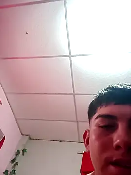 Snapshot of Titi_07_HT chatting on November 2025 03:56:01 PM Titi 07 HT online show from November 2025 03:56:01 PM