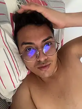 Snapshot of JohnBelRose chatting on November 2025 01:15:02 PM JohnBelRose online show from November 2025 01:15:02 PM