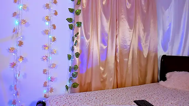 Milie yue online show from November 2025 02:06:01 PM