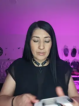 dark velvet online show from October 2025 02:56:01 AM