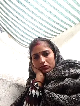 Snapshot of Pooja_shre chatting on November 2025 02:24:01 AM Pooja shre online show from November 2025 02:24:01 AM