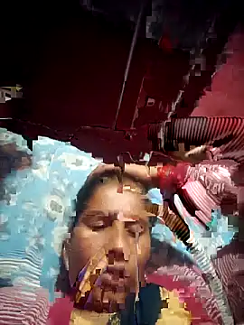 Snapshot of OliveGreen22 chatting on November 2025 01:06:02 AM OliveGreen22 online show from November 2025 01:06:02 AM