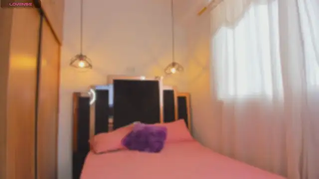 cassieestevens online show from October 2025 08:31:01 PM