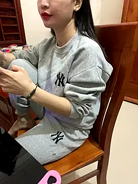 Snapshot of Phale2x chatting on October 2025 12:13:02 PM Phale2x online show from October 2025 12:13:02 PM