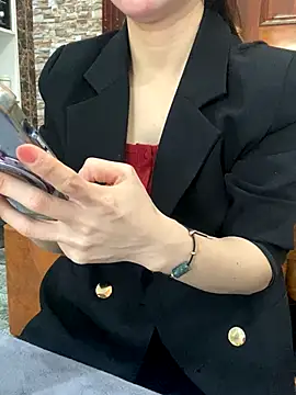 Snapshot of Phale2x chatting on November 2025 07:56:01 AM Phale2x online show from November 2025 07:56:01 AM