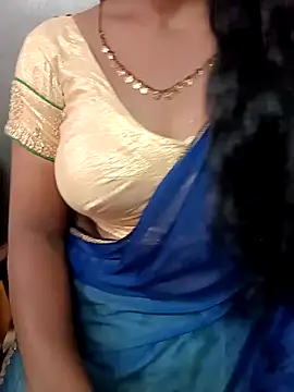 Snapshot of Sravya__ chatting on October 2025 06:21:01 AM Sravya online show from October 2025 06:21:01 AM