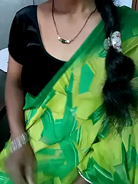 Snapshot of Sravya__ chatting on October 2025 05:30:01 AM Sravya online show from October 2025 05:30:01 AM