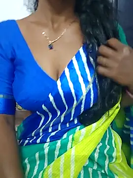 Snapshot of Sravya__ chatting on November 2025 06:23:02 AM Sravya online show from November 2025 06:23:02 AM