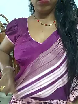 Snapshot of Sravya__ chatting on December 2025 06:18:01 AM Sravya online show from December 2025 06:18:01 AM