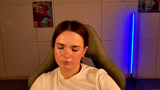 Snapshot of May_Bloom chatting on October 2025 05:17:01 PM May Bloom online show from October 2025 05:17:01 PM