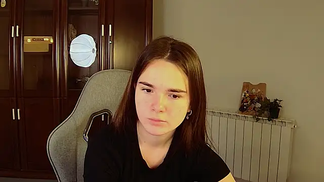 Snapshot of May_Bloom chatting on October 2025 05:31:02 AM May Bloom online show from October 2025 05:31:02 AM