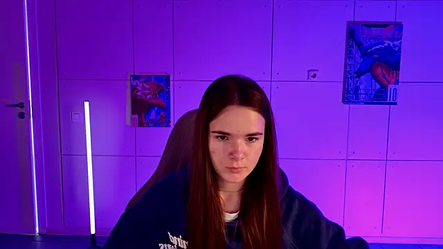 Snapshot of May_Bloom chatting on November 2025 09:18:02 AM May Bloom online show from November 2025 09:18:02 AM