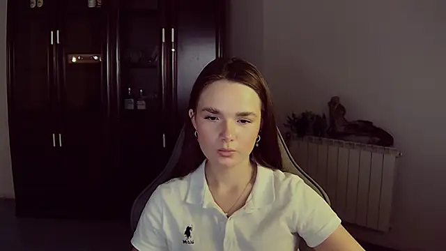 Snapshot of May_Bloom chatting on November 2025 12:26:01 PM May Bloom online show from November 2025 12:26:01 PM