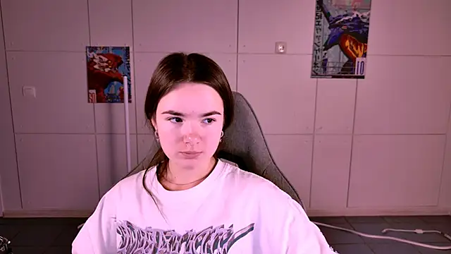 Snapshot of May_Bloom chatting on November 2025 05:09:02 AM May Bloom online show from November 2025 05:09:02 AM