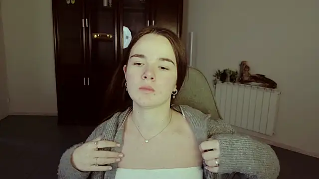 Snapshot of May_Bloom chatting on December 2025 05:16:01 AM May Bloom online show from December 2025 05:16:01 AM