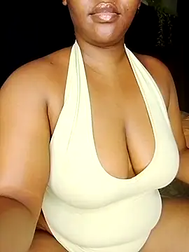 Snapshot of hot_princesss chatting on November 2025 10:32:02 PM hot princesss online show from November 2025 10:32:02 PM