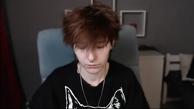 Snapshot of guitarandangell chatting on November 2025 03:45:01 AM guitarandangell online show from November 2025 03:45:01 AM