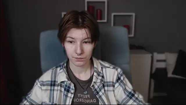 Snapshot of guitarandangell chatting on November 2025 07:44:02 AM guitarandangell online show from November 2025 07:44:02 AM