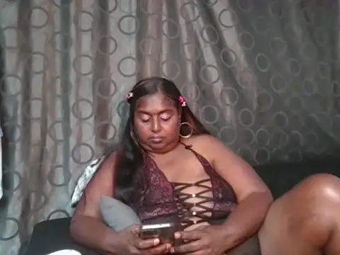 Snapshot of Indianhoney58 chatting on October 2025 04:51:01 PM Indianhoney58 online show from October 2025 04:51:01 PM