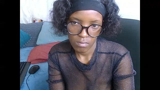 Snapshot of AfricanBarbiee69 chatting on November 2025 08:46:02 AM AfricanBarbiee69 online show from November 2025 08:46:02 AM