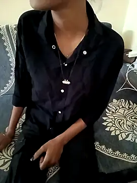 Unique Girl11 online show from November 2025 04:01:02 AM