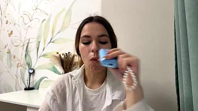 Snapshot of LunaAfrodita chatting on October 2025 05:35:02 PM LunaAfrodita online show from October 2025 05:35:02 PM