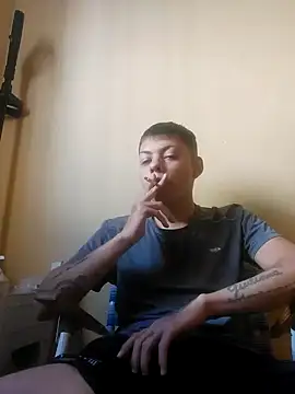 Martinezztlg online show from October 2025 06:30:02 PM