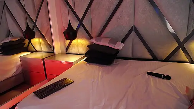 Snapshot of AriaWillss chatting on December 2025 12:25:01 PM AriaWillss online show from December 2025 12:25:01 PM