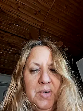 Snapshot of JennyInVegas chatting on October 2025 03:40:02 AM JennyInVegas online show from October 2025 03:40:02 AM