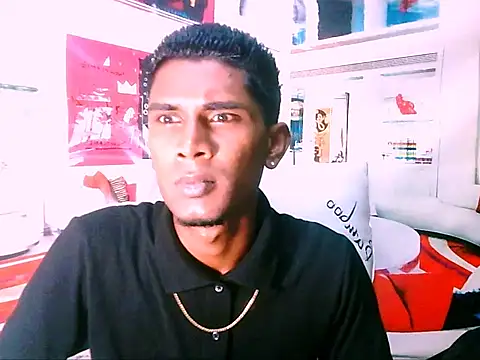 Snapshot of IndianThuggin chatting on October 2025 04:05:01 AM IndianThuggin online show from October 2025 04:05:01 AM