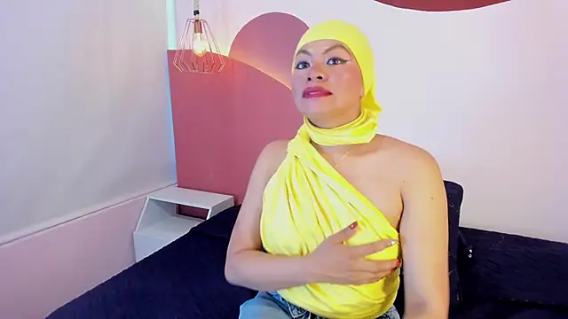 Snapshot of SophiaBeckerr chatting on November 2025 07:25:02 PM SophiaBeckerr online show from November 2025 07:25:02 PM