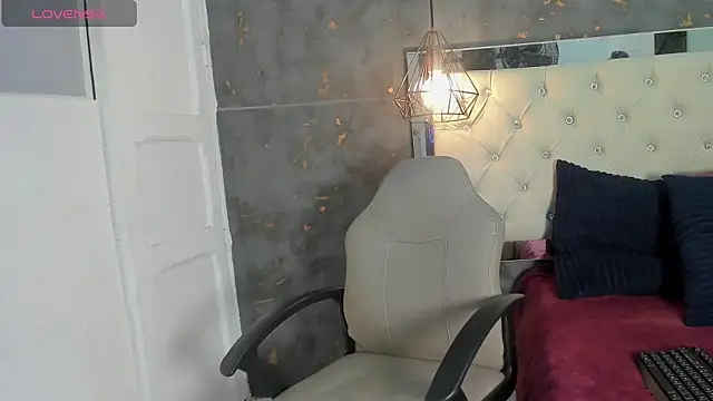 Snapshot of karla_ruso chatting on October 2025 12:45:02 PM karla ruso online show from October 2025 12:45:02 PM