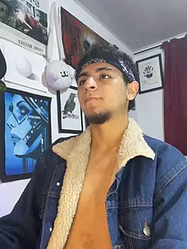 Snapshot of lukaOnline_ chatting on December 2025 11:13:01 PM lukaOnline online show from December 2025 11:13:01 PM